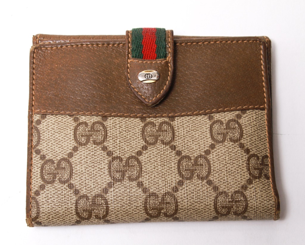 GUCCI ACCESSORY COLLECTION MONOGRAM