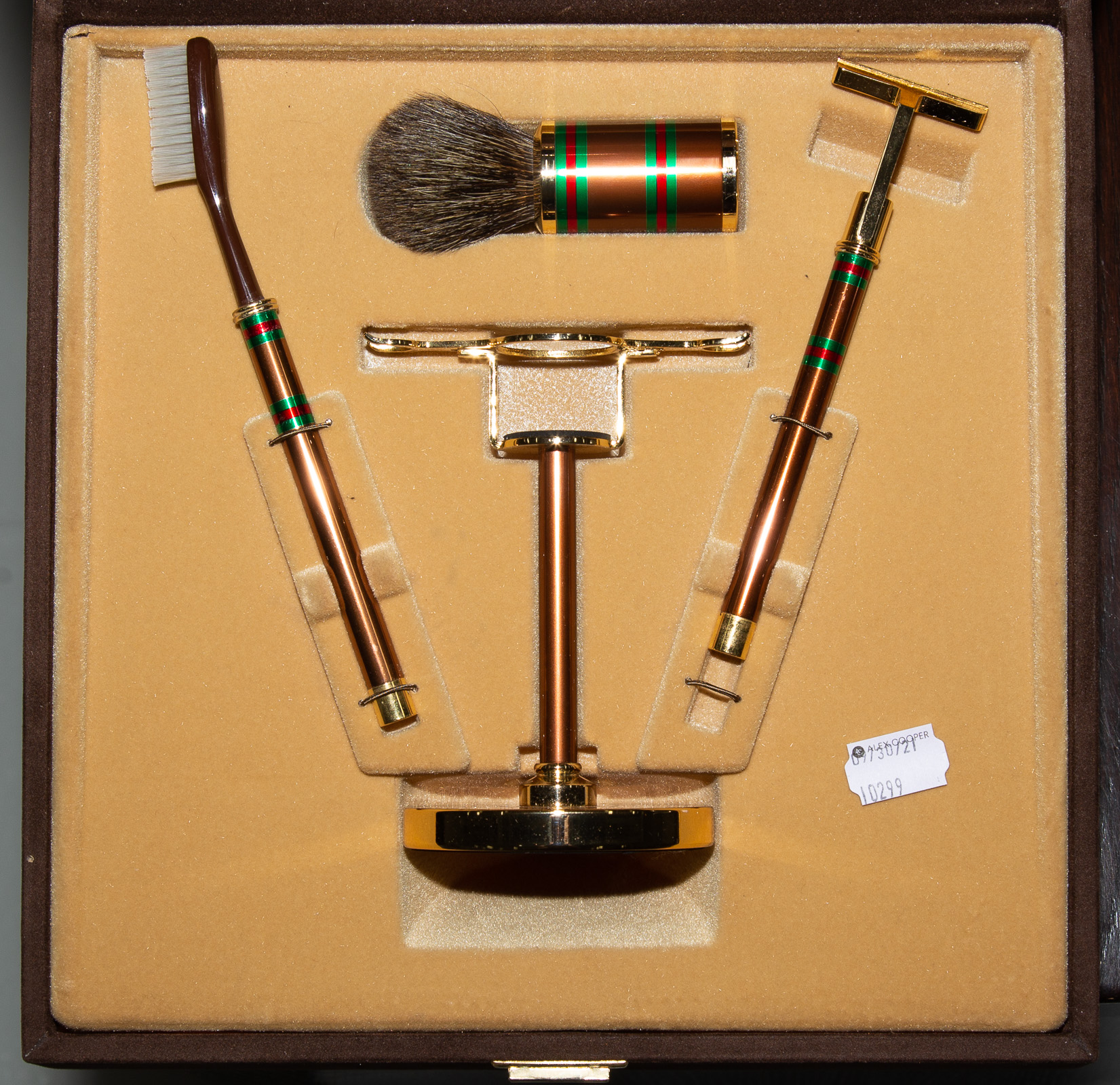 GUCCI CASED MENS GROOMING KIT
