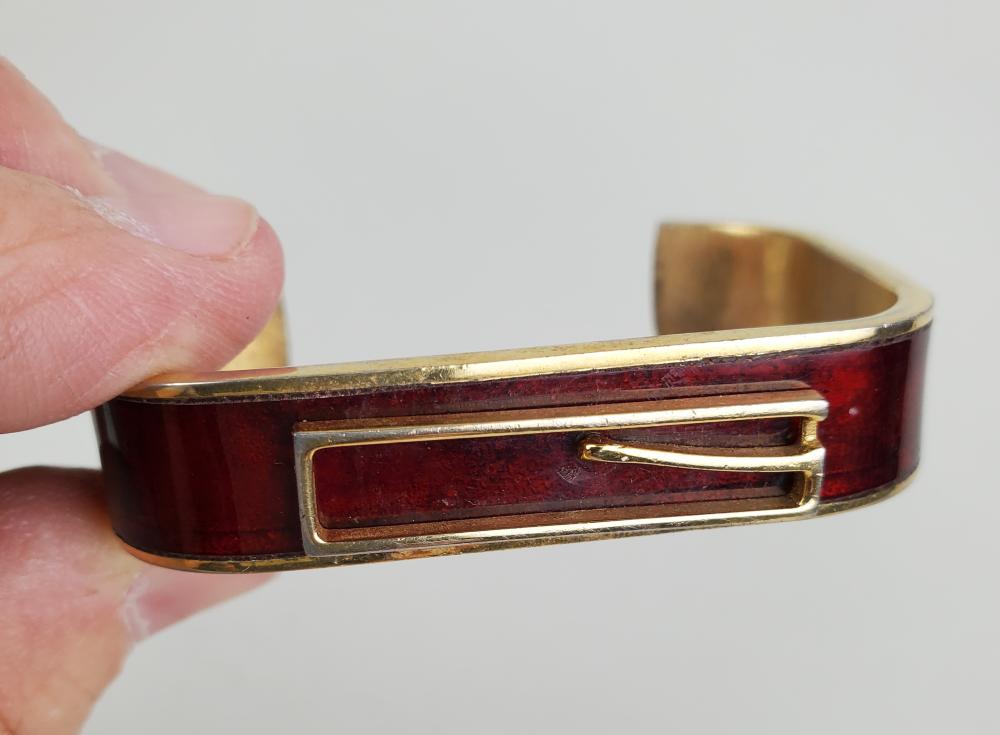 GUCCI GOLD PLATED AND ENAMEL