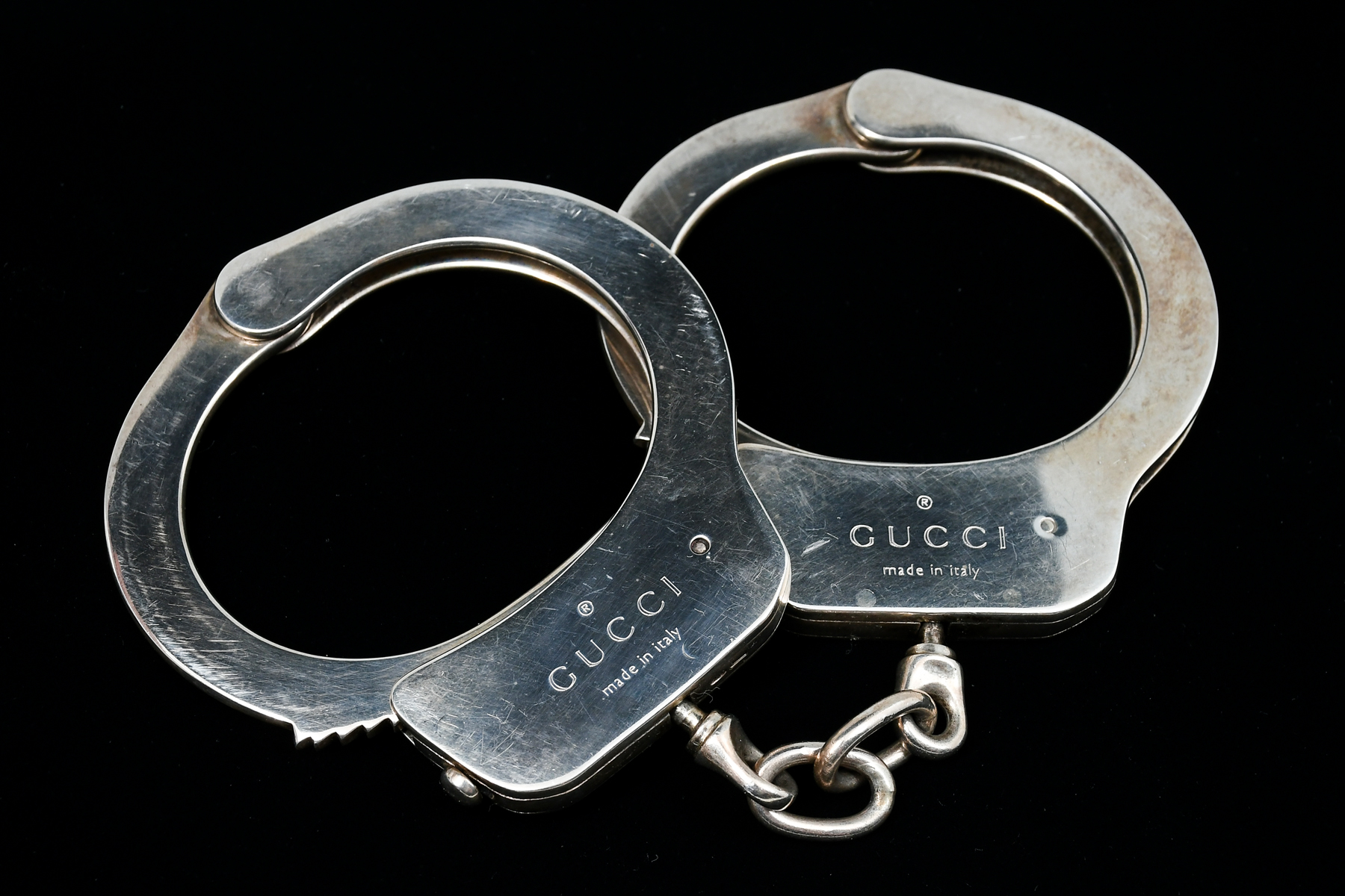 GUCCI STERLING SILVER HANDCUFFS: