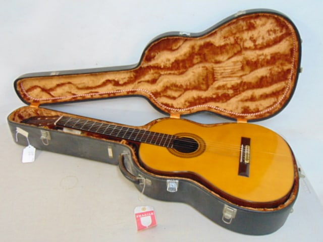 GUITAR BY TOSHIHIKO NAKADE,