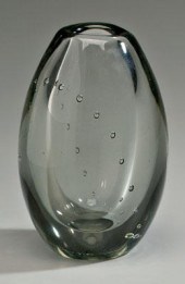 Gunnel Nyman art glass vase (F
