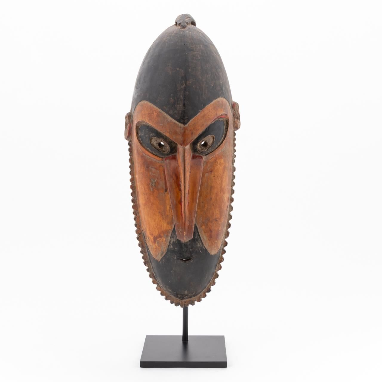 GURO ZAMBLE MASK ON STAND,