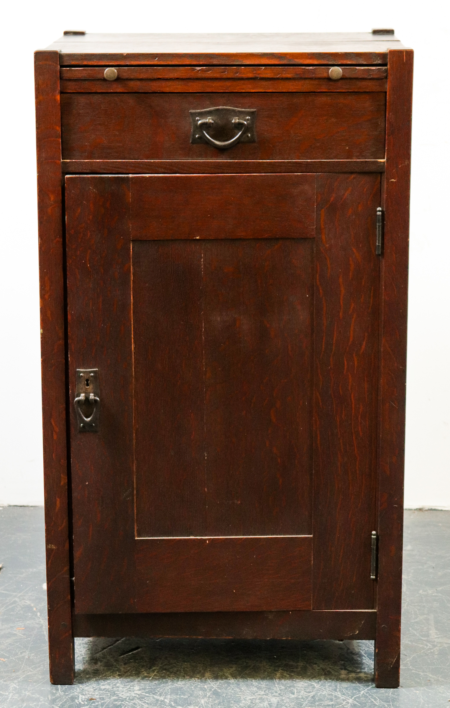 GUSTAV STICKLEY ARTS & CRAFTS BAR