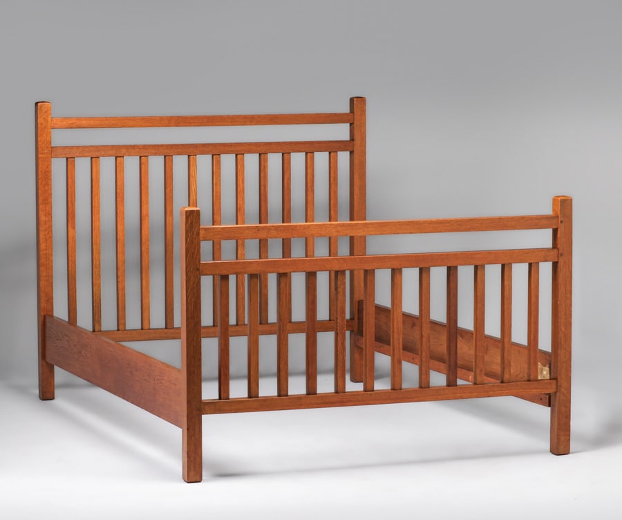 GUSTAV STICKLEY SPINDLED DOUBLE BED