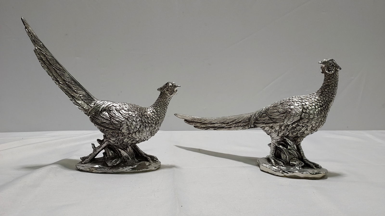 H106 A PAIR OF DECORATIVE