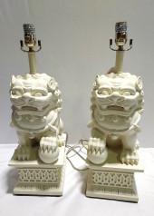 H1244 PAIR OF WHITE COMPOSITE