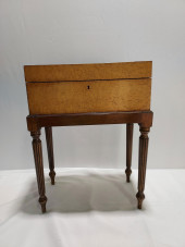H13 WRITING DESK ON STAND<br>W