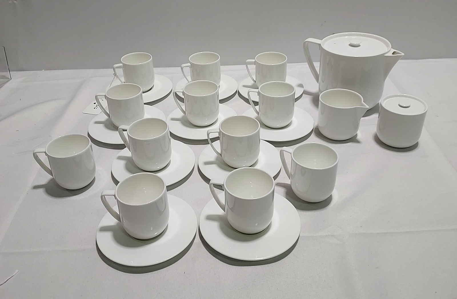 H1316 VERA WANG WHITE PORCELAIN