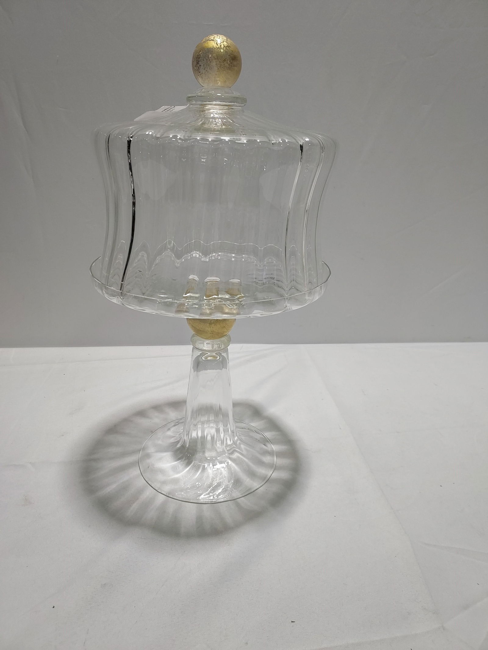 H1349 UNION STREET CAKE DOME ON