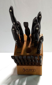 H1522 CUTCO KNIFE BLOCK 15 BLA