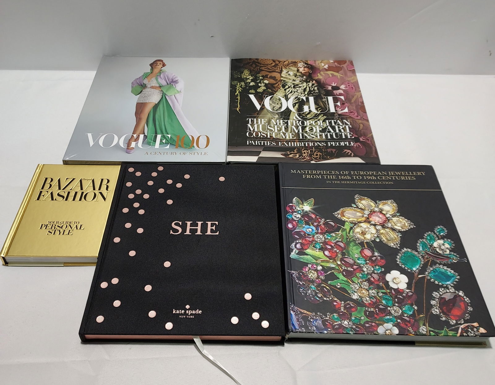 H2006 5 ASSORTED FASHION BOOKS5