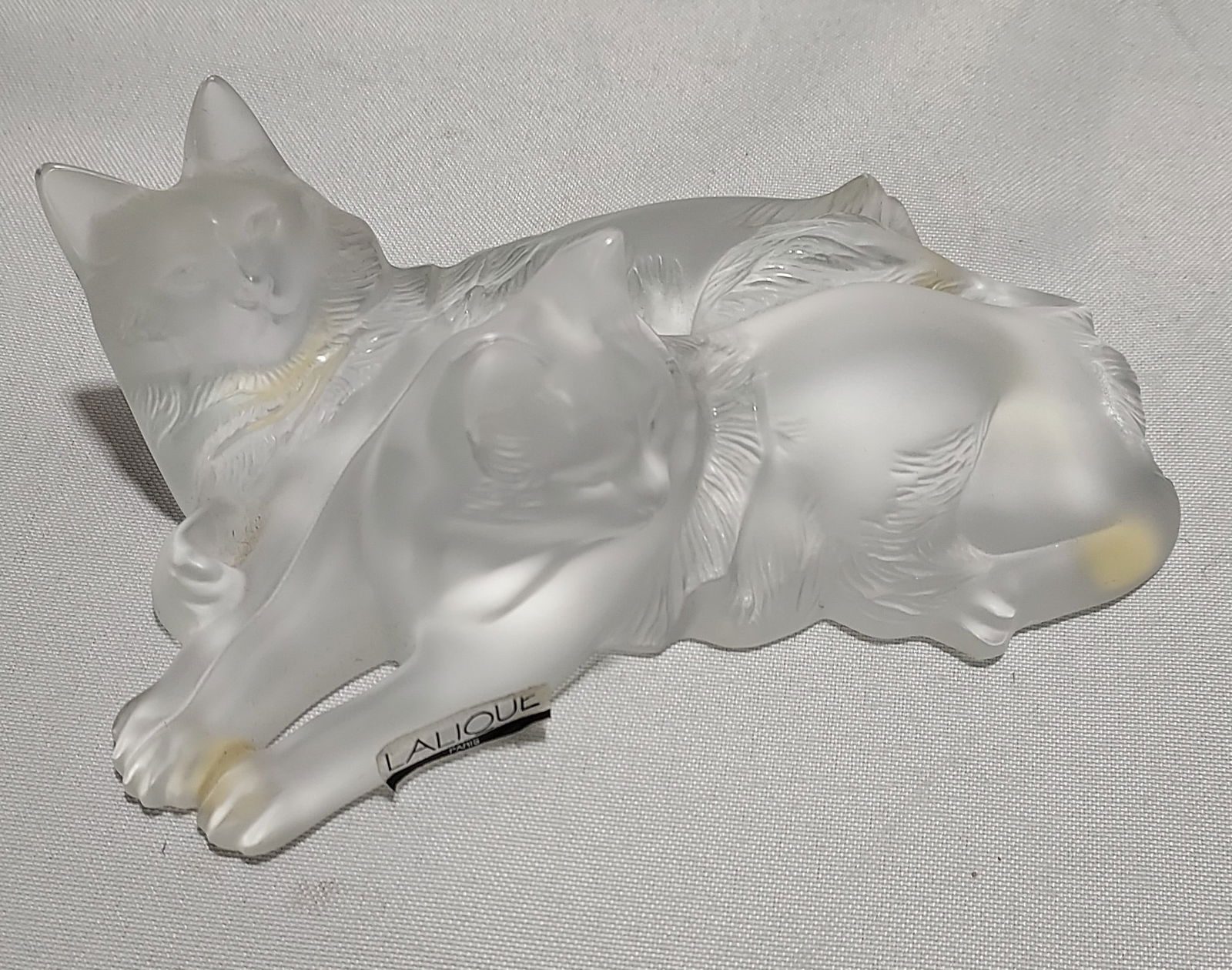 H291 LALIQUE CRYSTAL CATS "HAPPY