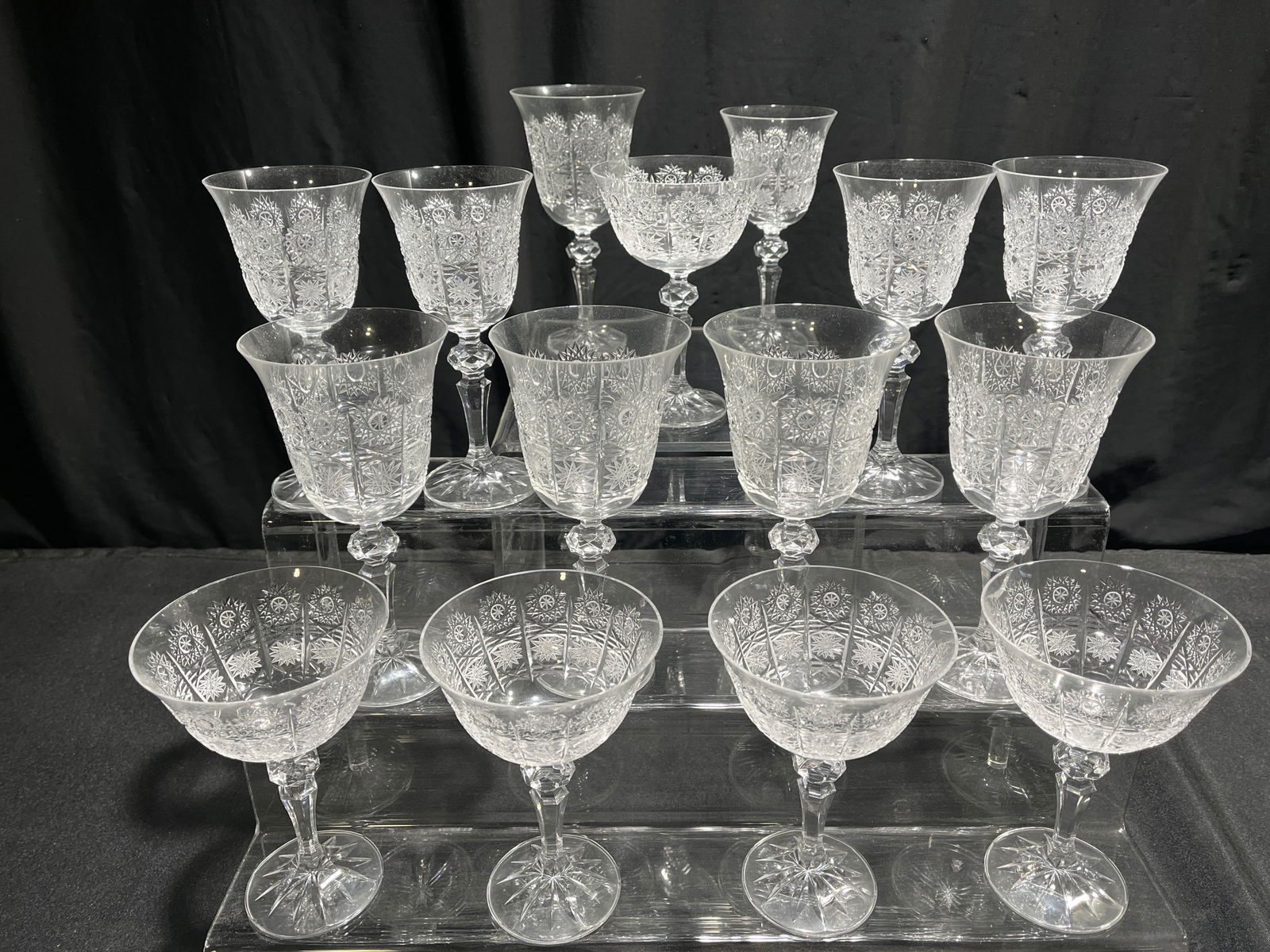 H303 34 PCS RUSSIAN-PATTERN CUT
