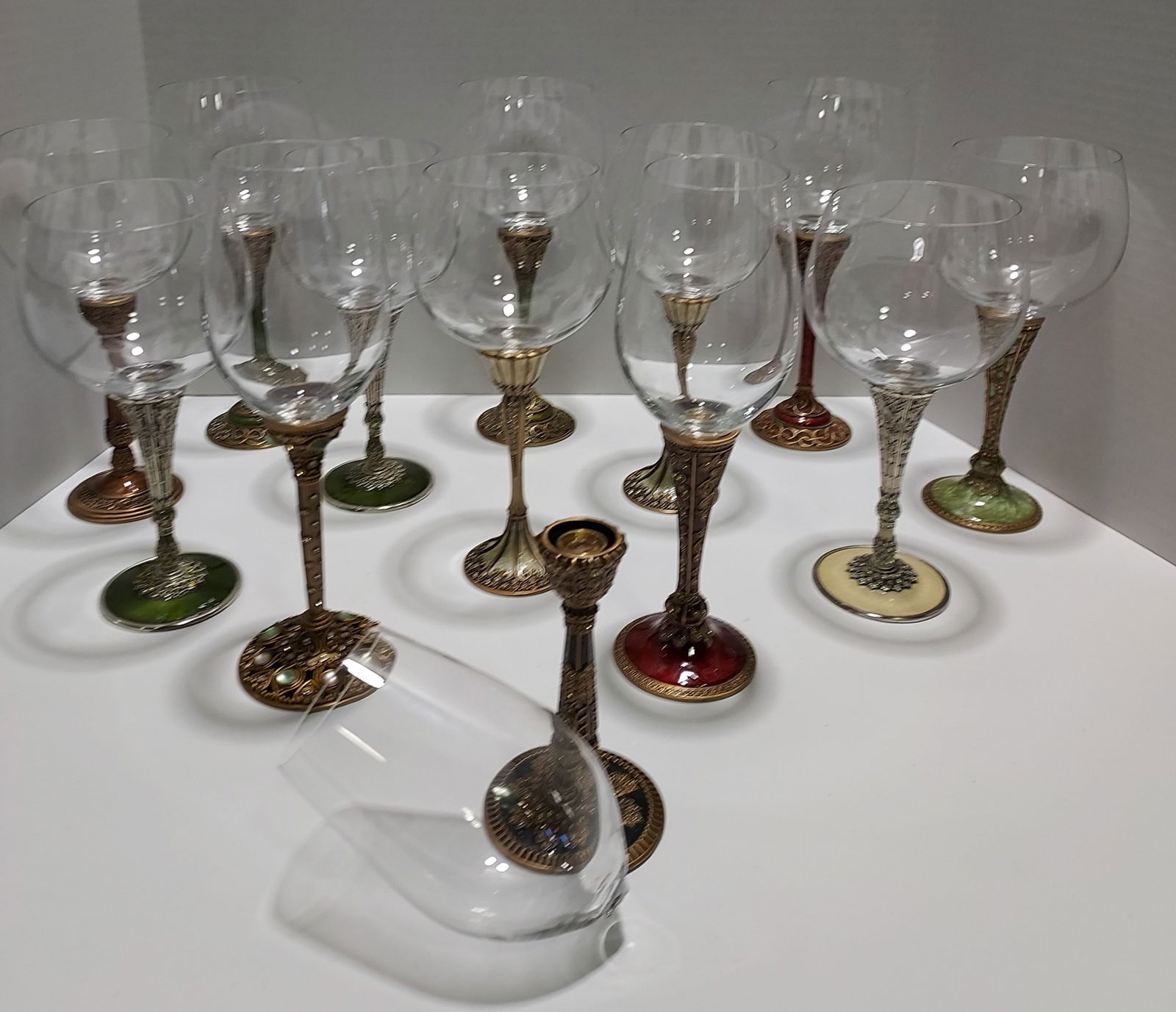 H4 & H299 EDGAR BEREBI STEMWARE &