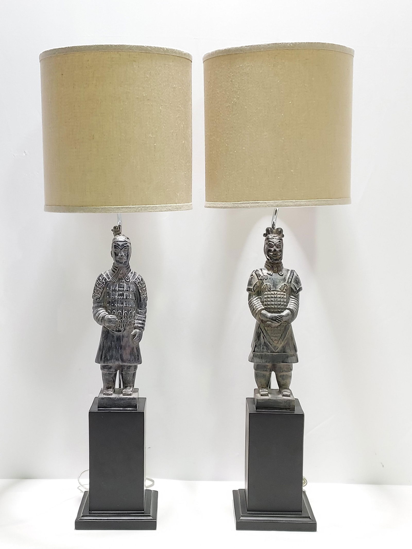 H467 PR TABLE LAMPS WITH CHINESE