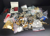 H537 200 PCS RELIGIOUS JEWELRY
