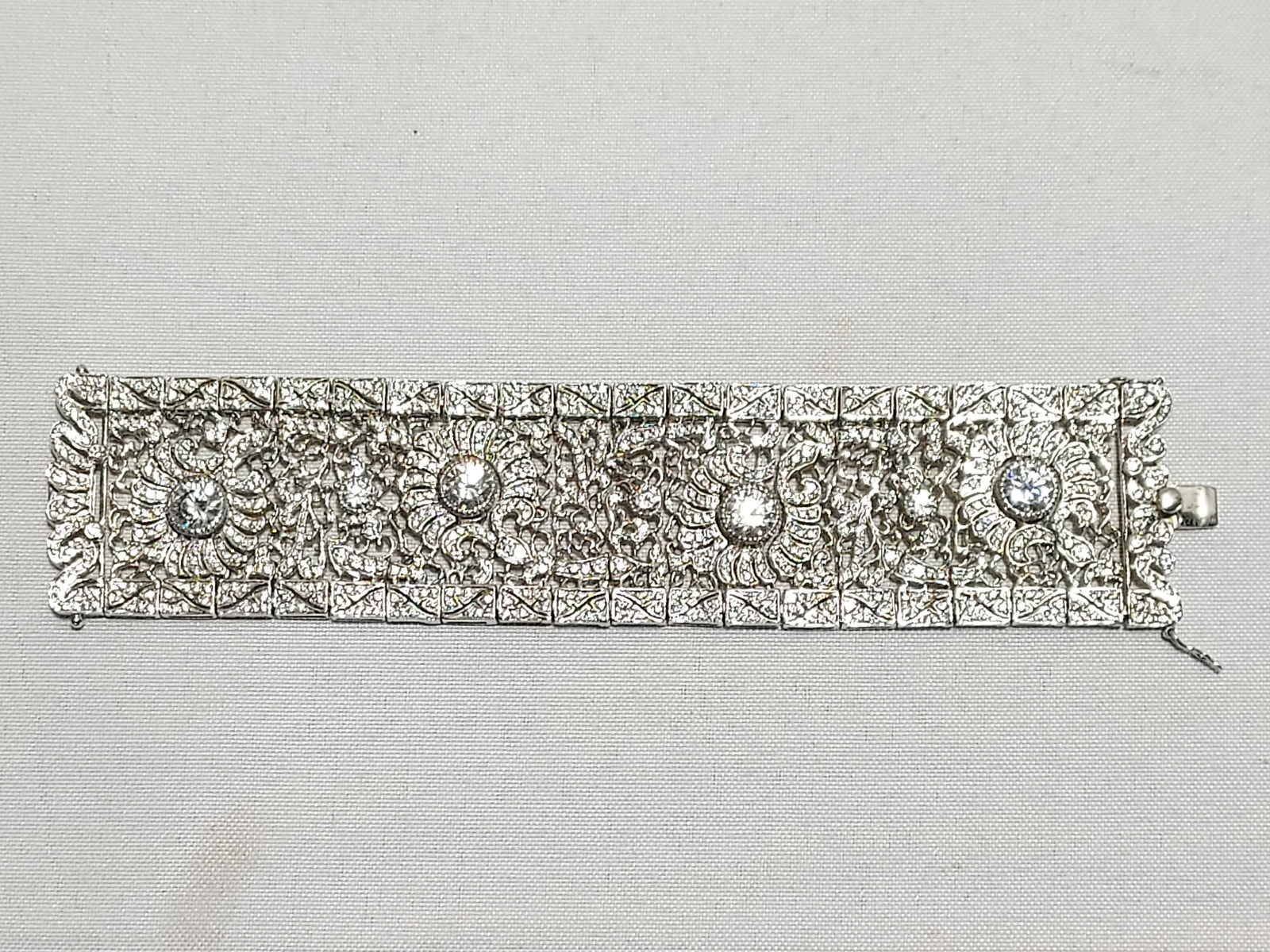 H552 JARIN ART DECO STYLE
