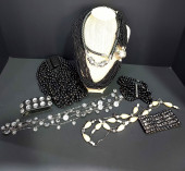 H623 9PC UNSIGNED COSTUME JEWE