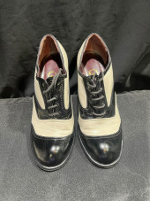 H723 CHANEL OXFORD STYLE PUMPS