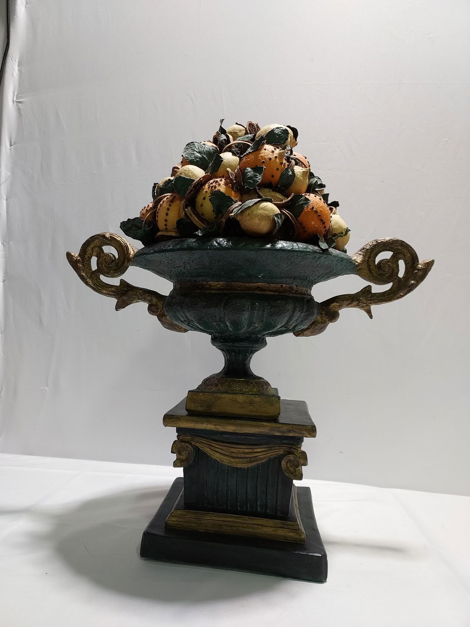 H924 LARGE 2PC FAUX PAINTED URN &