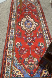 HAMADAN ORIENTAL RUNNER, 3' 4"
