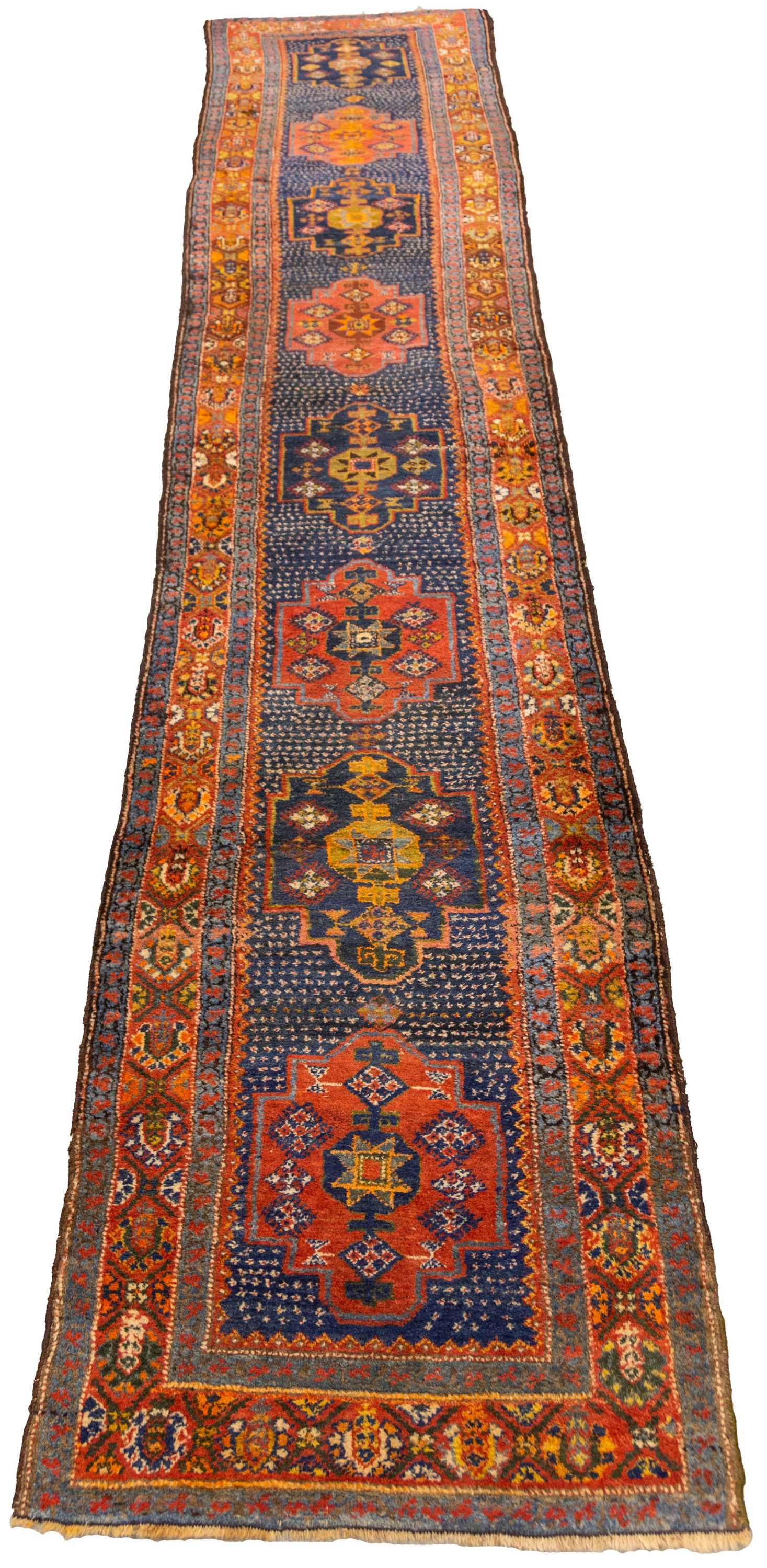 HAMADAN ORIENTAL RUNNER Early