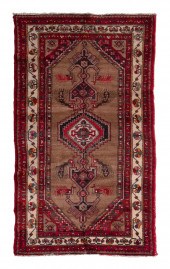 HAMADAN RUG: 3’10” X 6’9” LATE