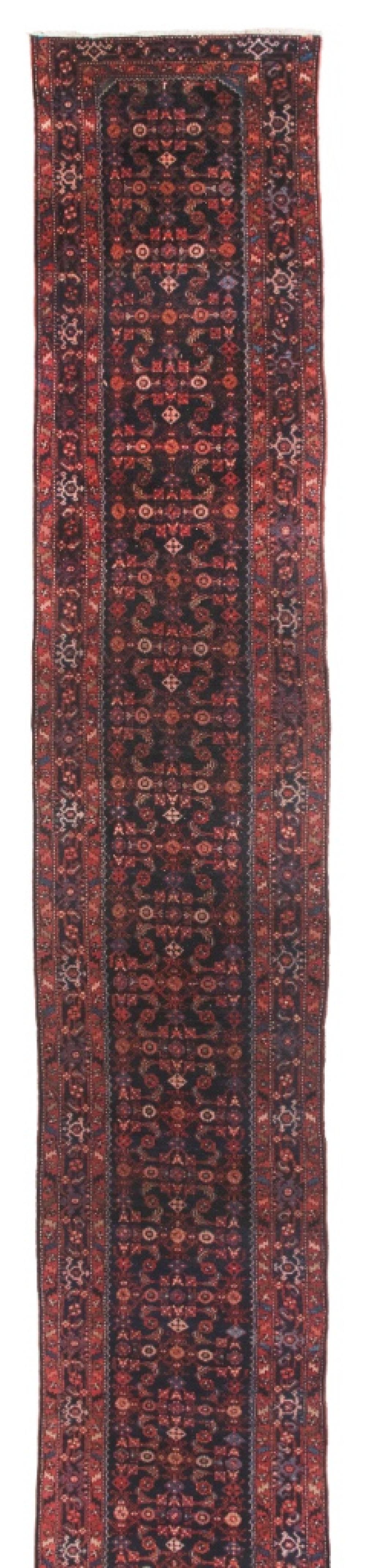 HAMADAN RUNNER: 2’10” X 19’0”