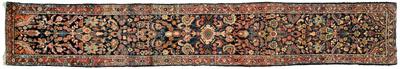 Hamadan runner, repeating leaf