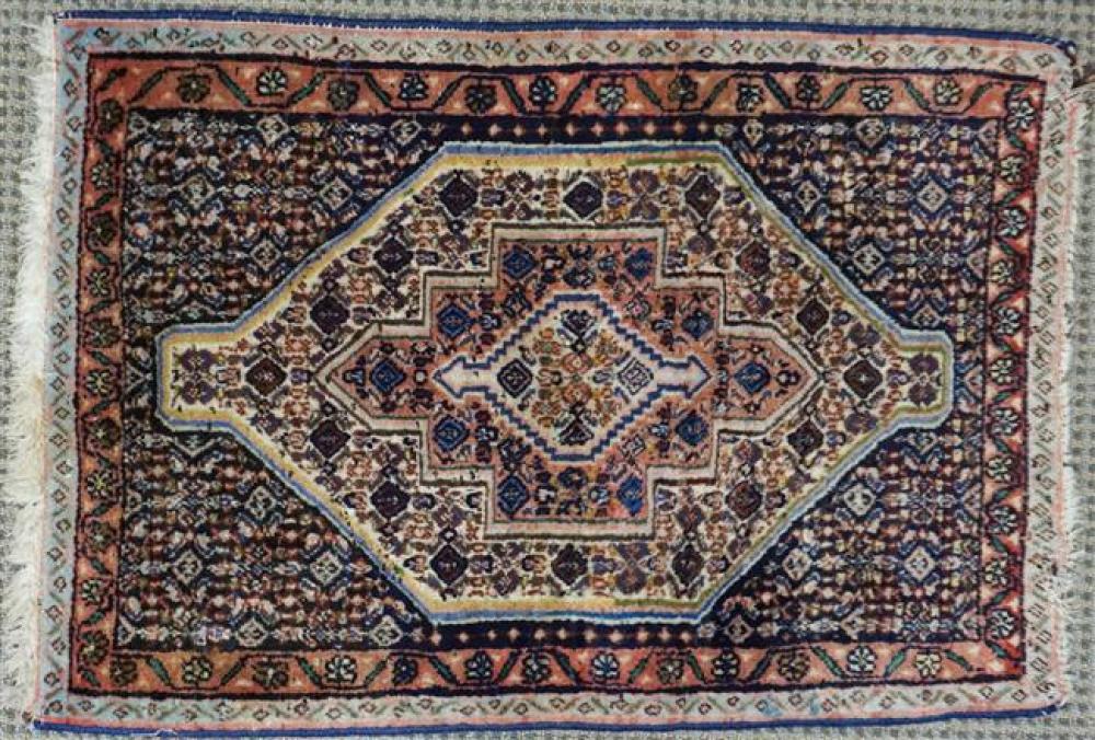 HAMADAN SCATTER RUG, 3 FT 9 IN X