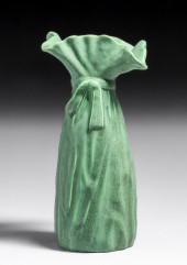 HAMPSHIRE POTTERY MATTE GREEN
