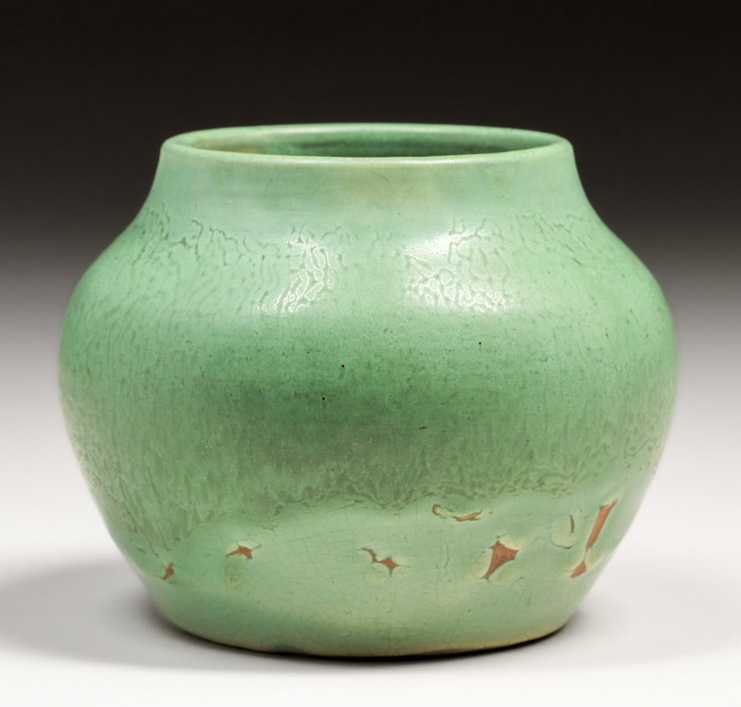 HAMPSHIRE POTTERY MATTE GREEN