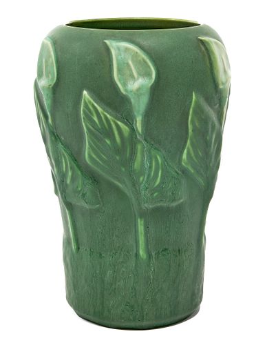 HAMPSHIRE POTTERY VASEHampshire