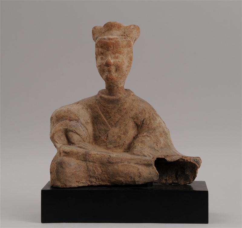 HAN POTTERY FIGURE OF A MUSICIAN