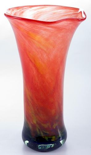 HAND BLOWN GLASS VASEHand blown