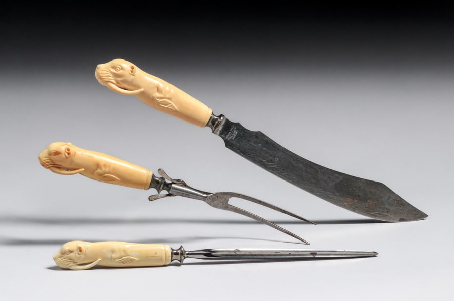 HAND-CARVED NORTHWEST COAST CARVING