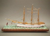 HAND-CRAFTED SHIP'S MODELA 20t