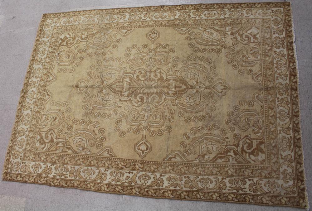 HAND KNOTTED INDO-HERIZ