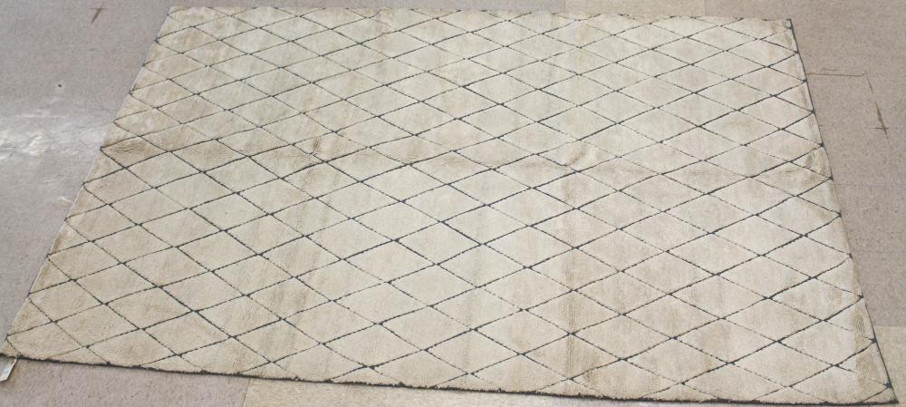 HAND KNOTTED MOROCCAN CARPETHAND