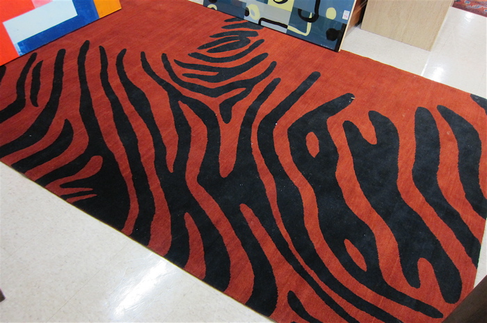 HAND KNOTTED NEPALI ''ZEBRA''