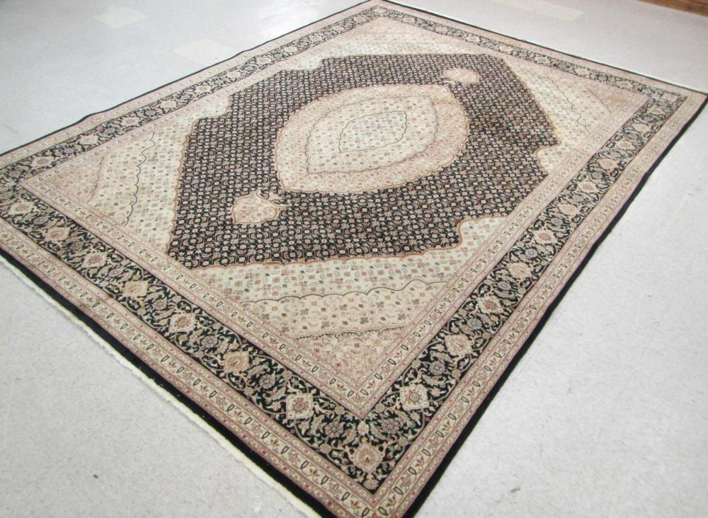 HAND KNOTTED ORIENTAL CARPET,