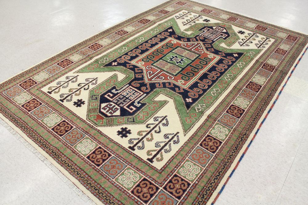 HAND KNOTTED ORIENTAL CARPET,