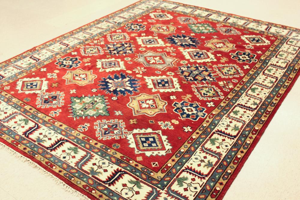 HAND KNOTTED ORIENTAL CARPET,
