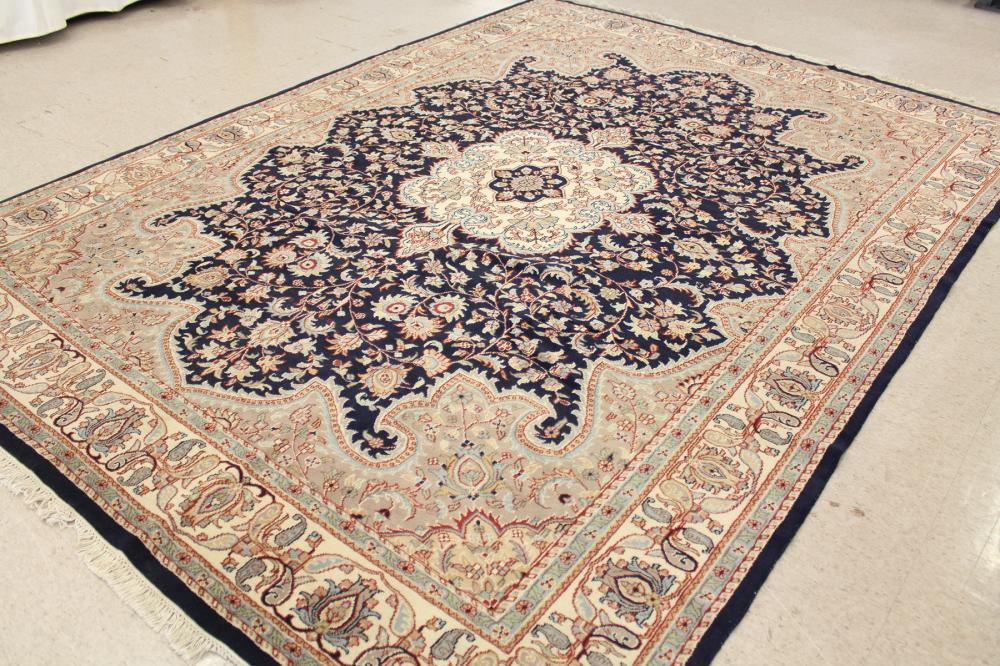 HAND KNOTTED ORIENTAL CARPETHAND