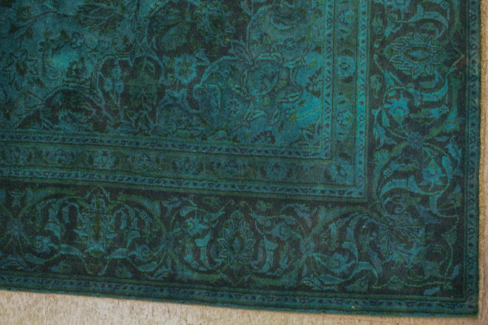 HAND KNOTTED ORIENTAL DECORATOR