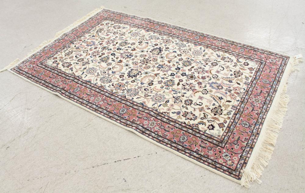 HAND KNOTTED ORIENTAL RUGHAND