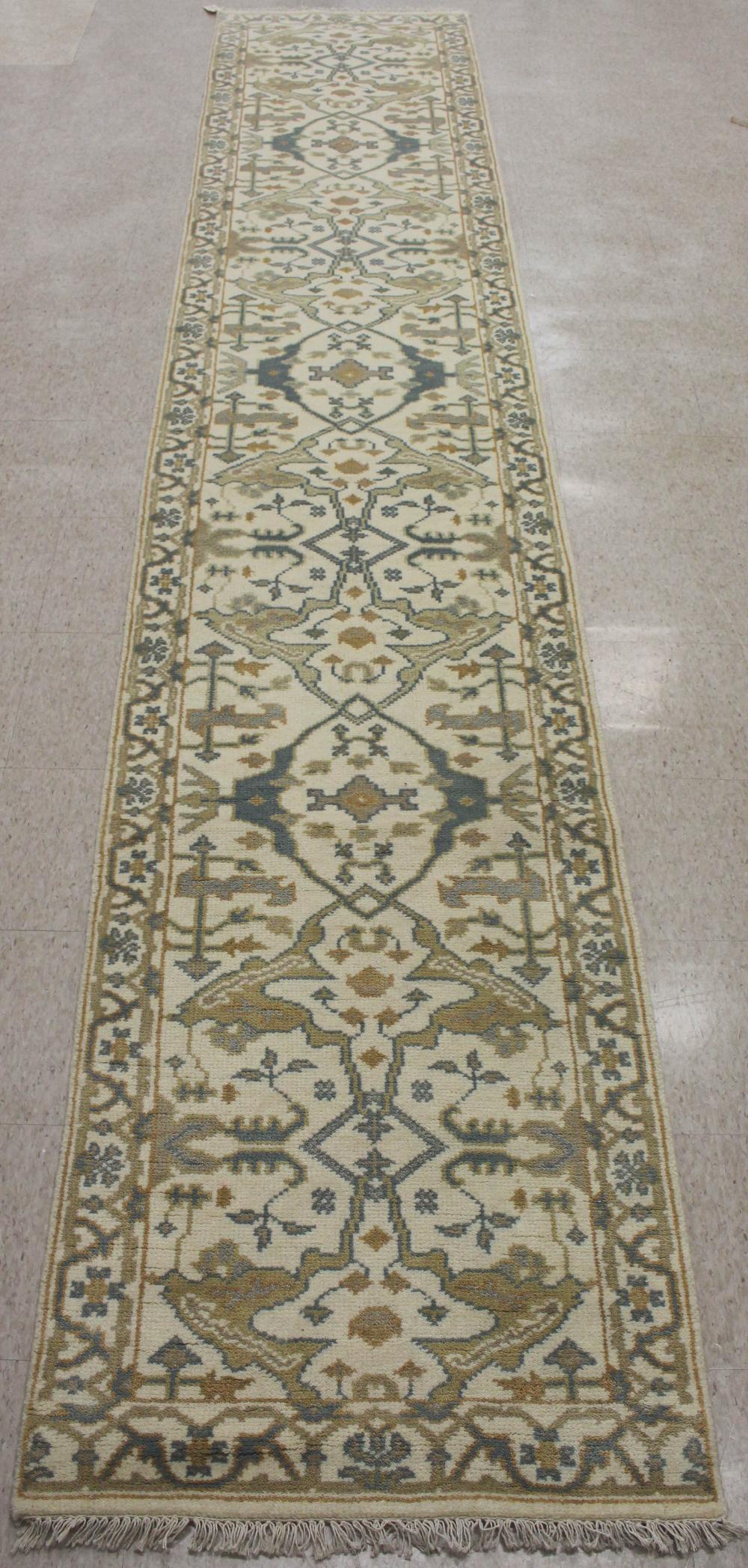 HAND KNOTTED ORIENTAL RUNNERHAND