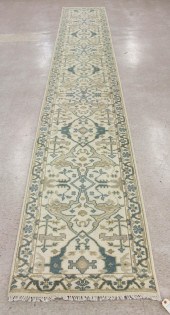 HAND KNOTTED ORIENTAL RUNNERHA