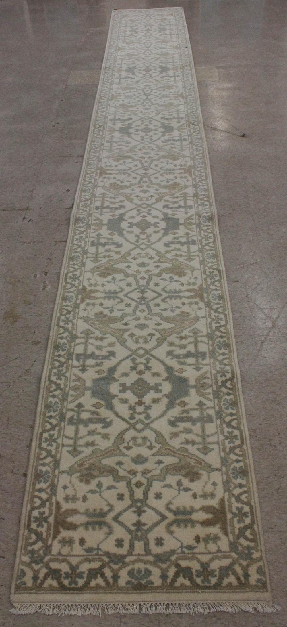 HAND KNOTTED ORIENTAL RUNNERHAND